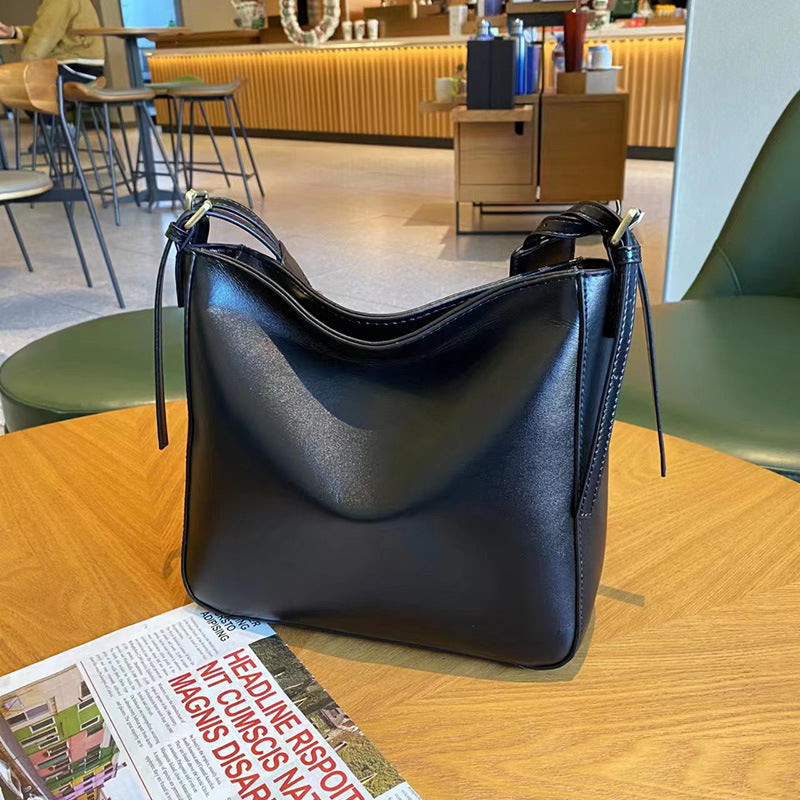 Women's Large-capacity Leather Shoulder Messenger Bag